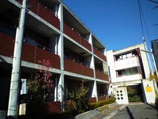 カーザクワトロスタジョーニの画像