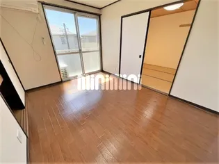 プレジール伊倉B【2階】の内装