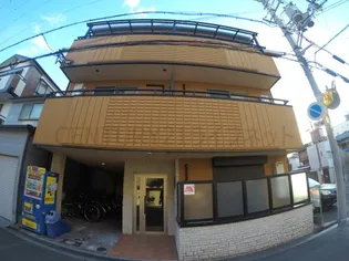 プルス塚本【1階】の外観