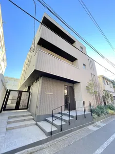 東京都新宿区河田町【マンション】の外観