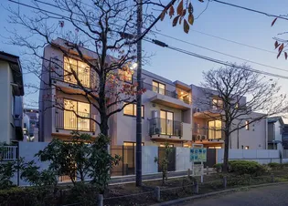 東京都世田谷区北沢5【マンション】の外観
