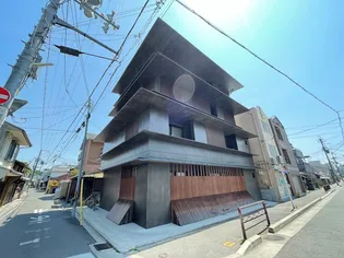 ミヤヴィ御所西【3階】の外観