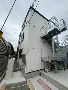 ブロンテ三ッ沢【1階】の外観