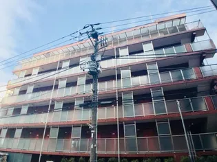 スターハイム【2階】の外観