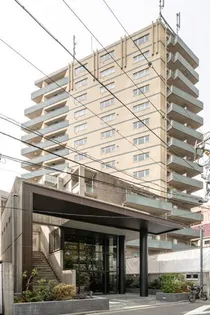 東京都港区六本木3【マンション】の外観