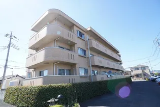 ファルコーネ【1階】の外観