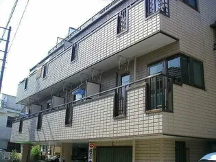 サン・ジョルジュ【2階】の外観