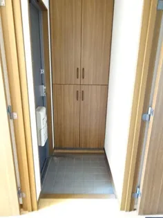 グランデ【1階】の玄関