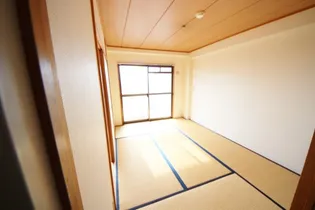 グリーンエール【4階】の居間