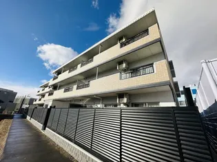 アヴィサーシャ フローラ【1階】の外観