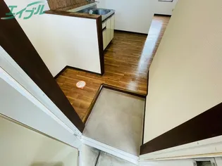 セピアコートA棟【1階】の玄関