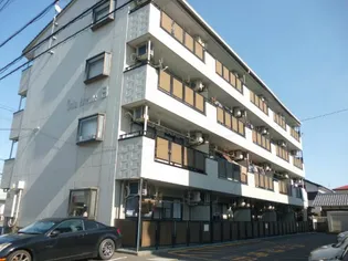 Twin Avenue B棟【1階】の外観