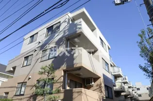 東京都新宿区大京町【マンション】の外観