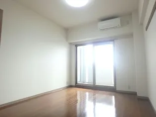 ハートヒルズ矢作【4階】の居間