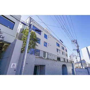 神宮前マンション【1階】の外観