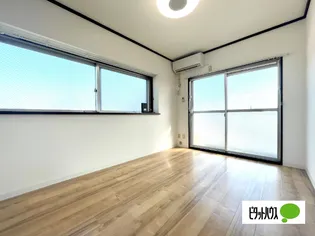 サンアベニュー【4階】の居間