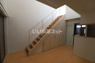 フォレスト小串の居間