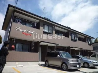 ランドパレス名倉【1階】の外観