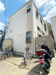 ラ・リューヌ・マツダ【1階】の外観