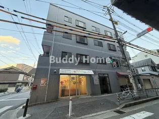 ブルーランス【2階】の外観