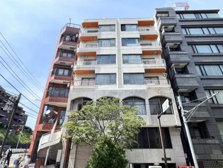 サンハイツ野毛坂【5階】の外観