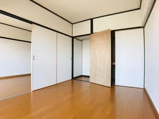 エラン宮崎II番館【2階】の内装