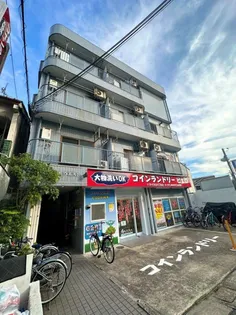 コーポウエスト守口【1階】の外観