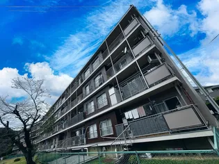 なるみグリーンコーポ2号棟の画像