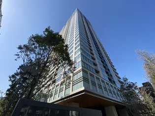 白金ザ・スカイ西棟【4階】の外観