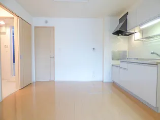 プラシードII【1階】の居間