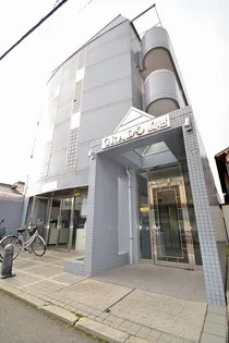 レジェンド船越南【2階】の外観