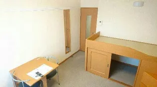 レオパレス白川【2階】の居間