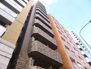 東京都渋谷区幡ヶ谷2【マンション】の外観