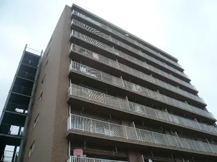 リリーマンション2号館の画像