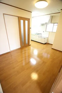 グレースヴィラ白銀【2階】の居間