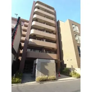 セザン新町【3階】の外観