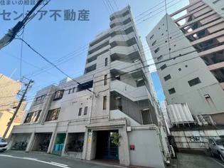 ホワイトチムニー【4階】の外観