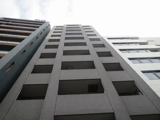 ステージファースト本郷【6階】の外観