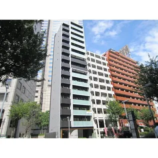 東京都新宿区西新宿3【マンション】の外観