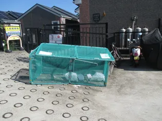 ラ シレーヌ【1階】の地図