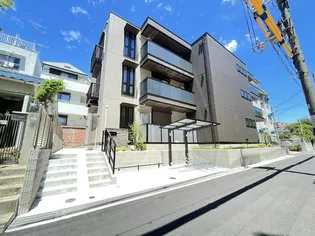 エルフォルク新神戸【3階】の外観