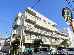 ラフィーネ曽根の画像