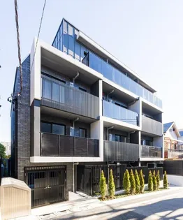 ユーレジデンス目黒東山【1階】の外観