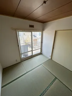 シティハイツ金杉【2階】の居間