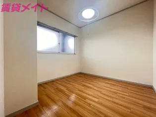 ノーブルタウン【2階】の内装