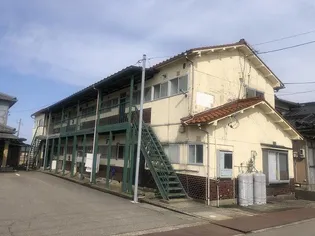 桐山荘【2階】の外観