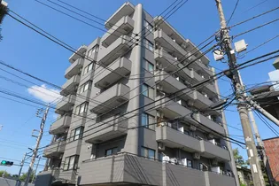 アーバンフラッツ【4階】の外観