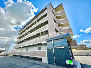 クイーンズスクエアの画像