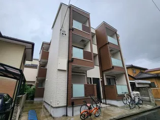 F ASECIA PARUREの画像