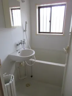 リリーオブザヴァレー【2階】の風呂